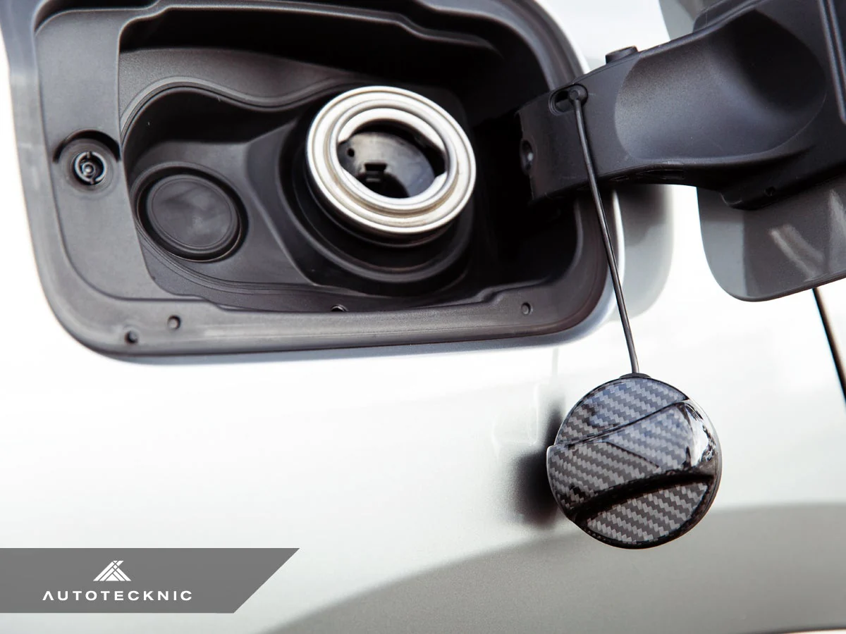 AutoTecknic Dry Carbon Competition Fuel Cap Cover - E63/ E64 M6 | 6-Series - Image 3