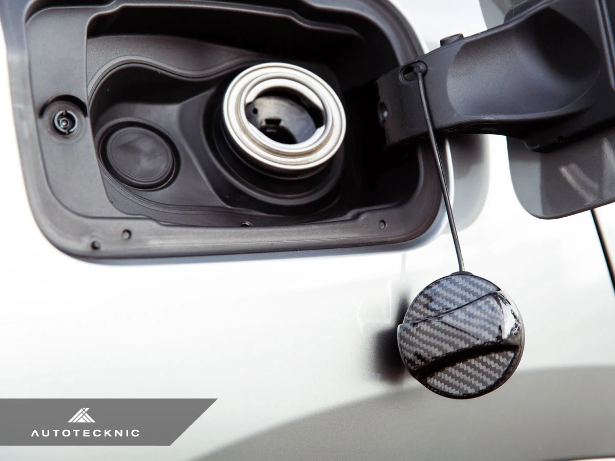 AutoTecknic Dry Carbon Competition Fuel Cap Cover - MINI R59 Roadster | R60 Countryman - Image 3