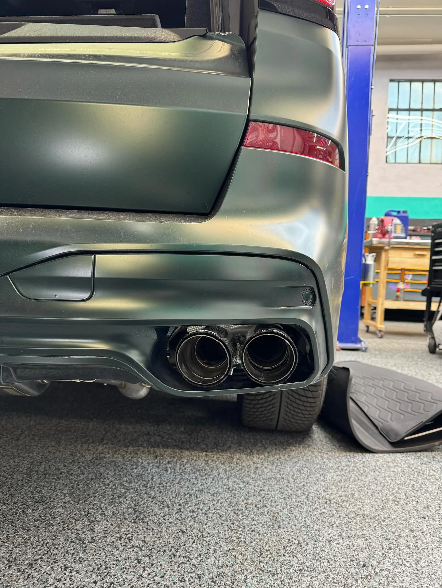 BMW Alpina XB7 / X7 M50i / X7 M60i Valved Sport Exhaust System - Image 22