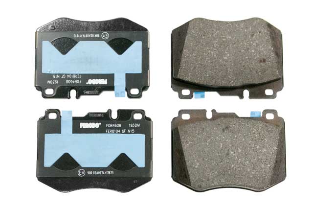 Ferodo Front Brake Pad Set for Mercedes-Benz C300/C43 AMG/E300/C350e/C400/GLC300 (2015–2023)