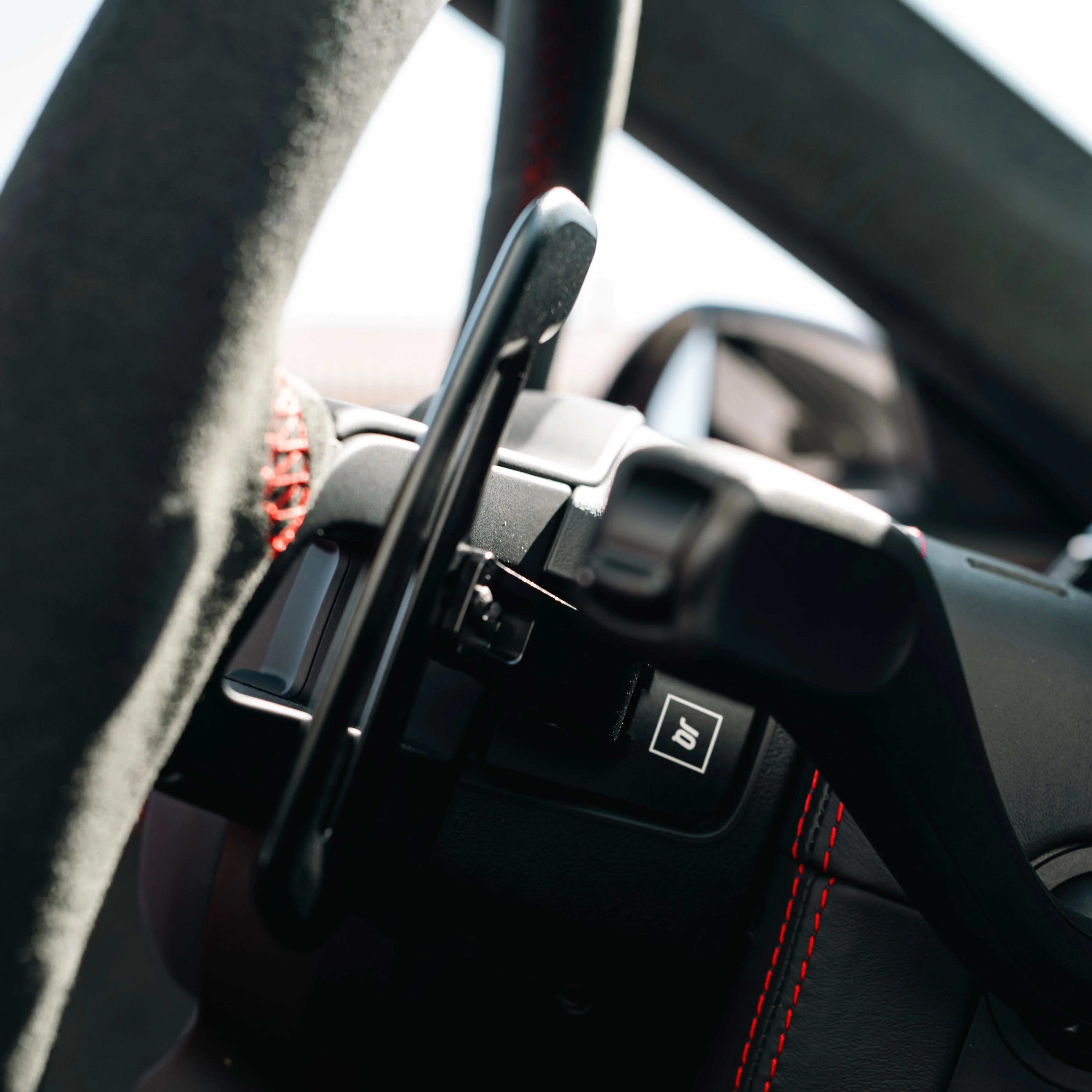 JQ Werks Madtrace® Clubsport Magnetic Paddle Shifters For PORSCHE - Image 10