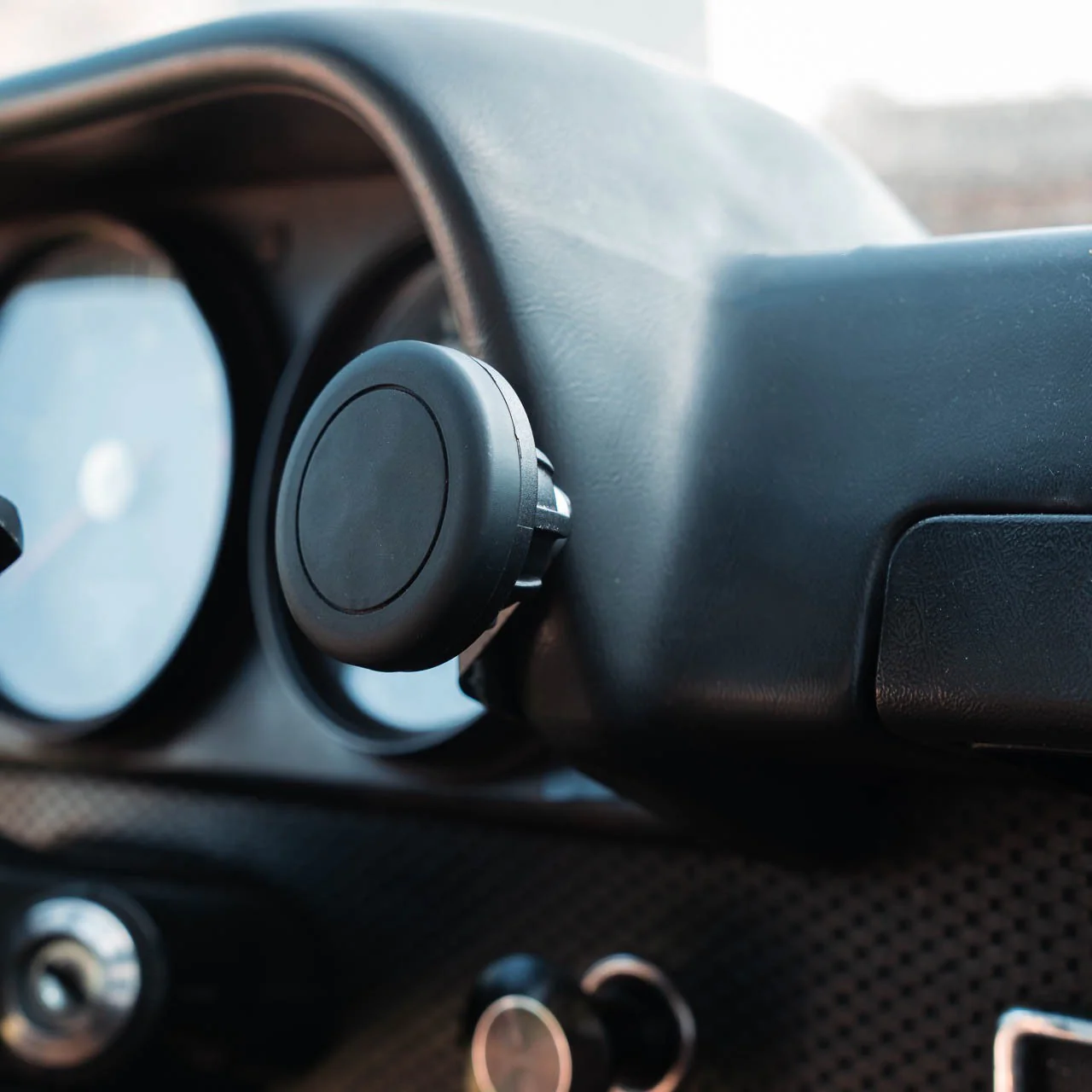 Rennline Exactfit Phone Mount - 914 - Image 6