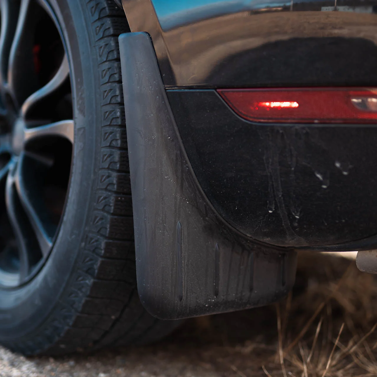 Rennline Macan 95B Mud Flap Kit for Macan - Image 5
