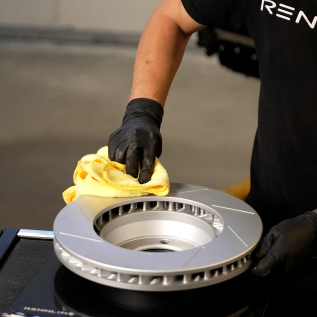 Rennline OE+ Right Rear Brake Rotor for Macan - Image 6